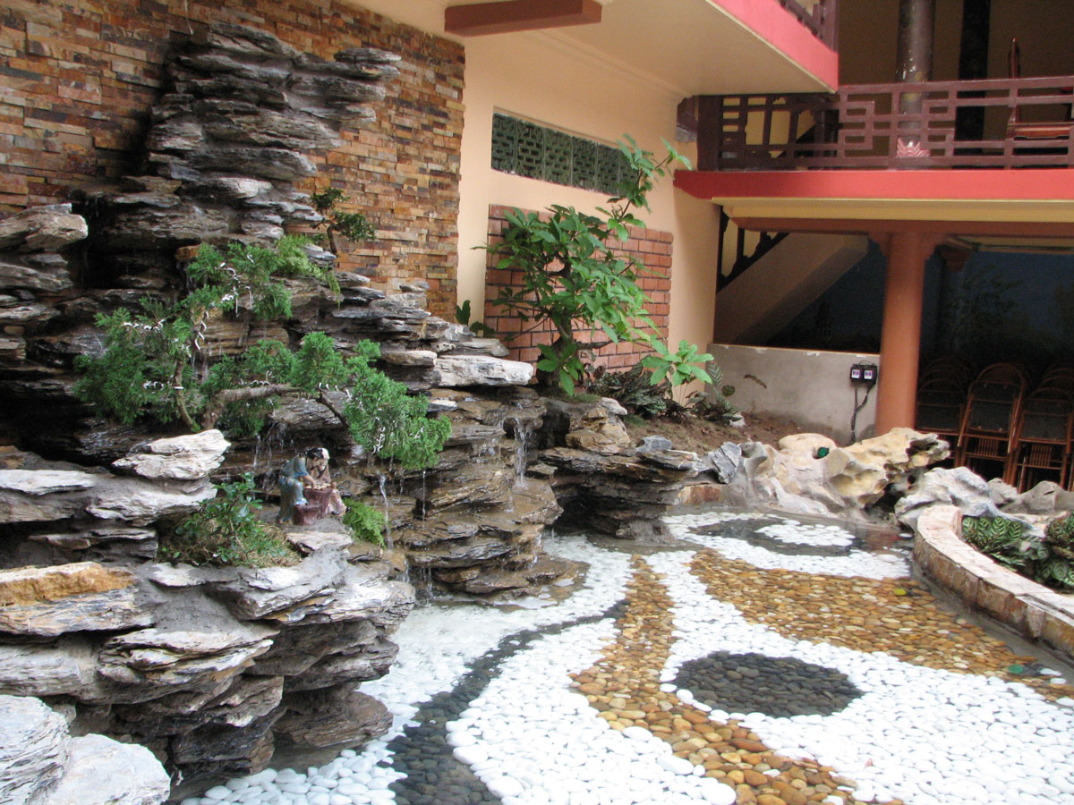 thiết kế thi công hòn non bộ không gian rộng (4)